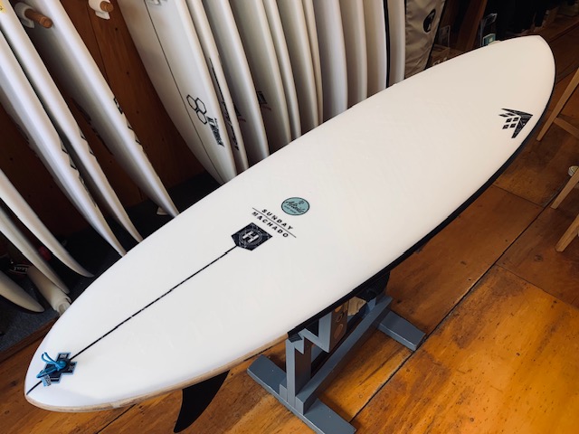 NEWボード【SUNDAY】ロブ・マチャド | サーフィンスクール 千葉市稲毛