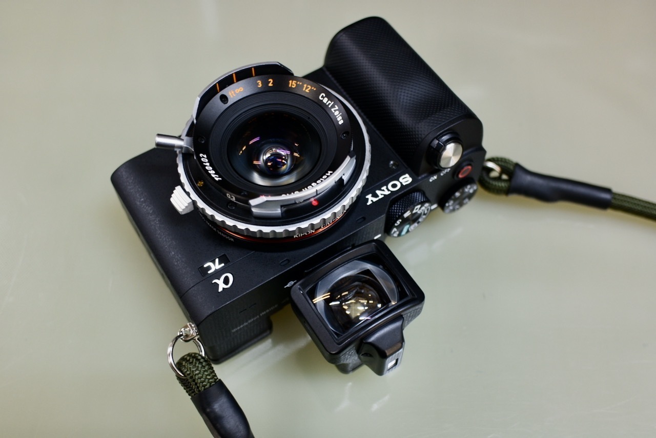 Carl Zeiss Hologon 8/16 + SONY α7C ILCE-7C: 少年☆レンズ
