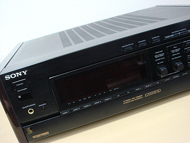TA-E2000ESD AVコントロールアンプ (Sony) 1992年 | 古いハードに囲ま