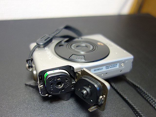 時代に翻弄させられたAPSカメラPart2 初代IXY（Canon）1996年 48,000円