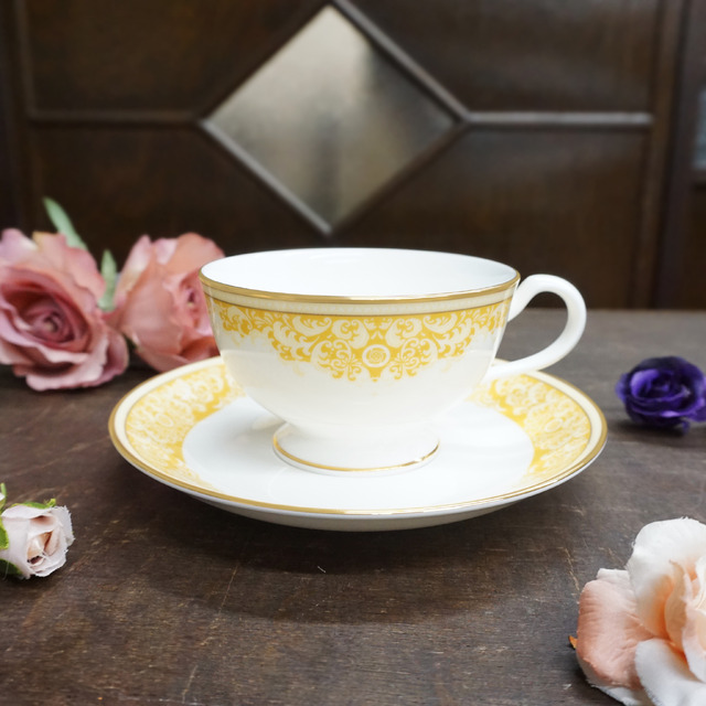 呪術廻戦 懐玉・玉折」五条悟と夏油傑をイメージ！ 高級陶磁器メーカー