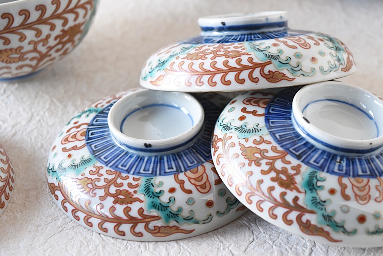 古伊万里 色絵 金襴手 唐草金彩 蓋茶碗 - 生活骨董と古布の