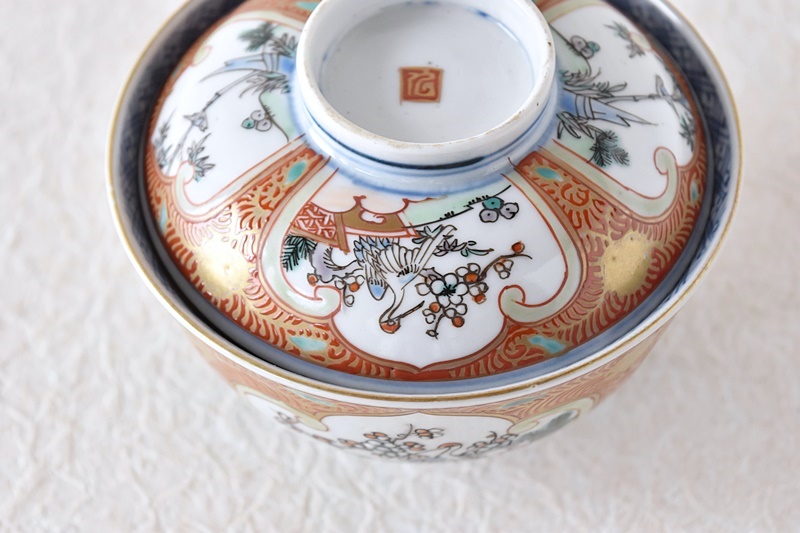 伊万里 通り物 色絵 赤絵 金彩唐草 鶴鳥松竹梅 蓋茶碗 茶碗 - 生活骨董