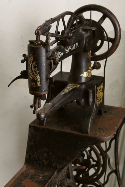 アンティークミシン シンガーSINGER29k3 靴修理皮革八方 工業産業用