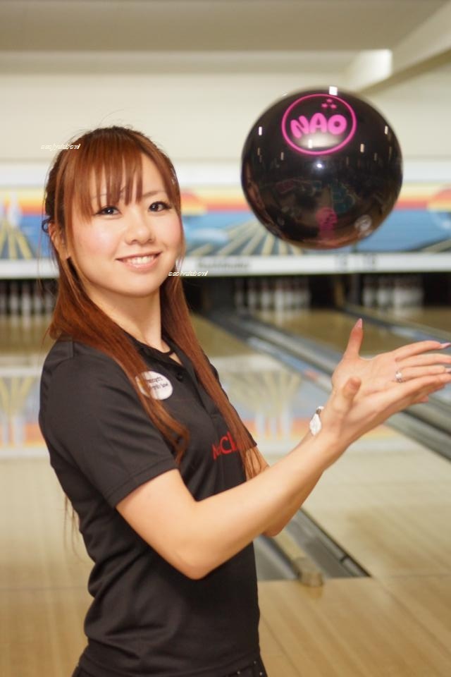 大石奈緒プロみたび降臨！: “ボウリングコーディネーター”岩永の