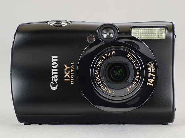 ASCII.jp：黒ヒョウのようにしなやかな速写感 「IXY DIGITAL 3000 IS