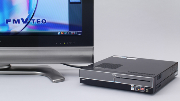 ASCII.jp：リビングでウェブもBDも地デジも楽しむ！「FMV-TEO/C90N」 (1/3)