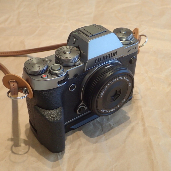 ASCII.jp：20mmボディーに3つのフィルターを内蔵した極薄レンズを衝動