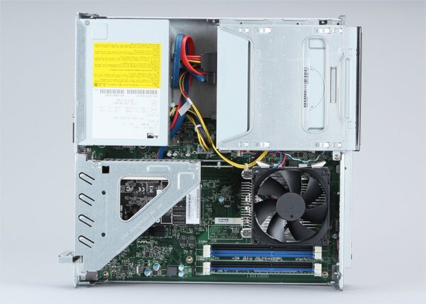 ASCII.jp：CPUもOSも保証も選べるビジネスPC「ESPRIMO D583/KW