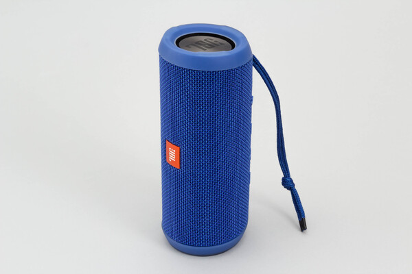 ASCII.jp：お風呂でもJBLサウンド！ Bluetoothスピーカー「JBL FLIP3