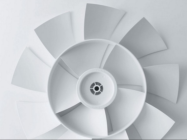 ASCII.jp：バルミューダの最新扇風機「The GreenFan」二重羽で包み込む風
