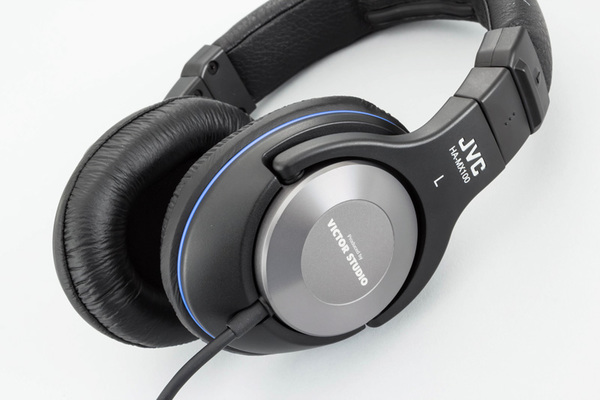 ASCII.jp：モニターヘッドフォンの鉄板ならこれ、「HA-MX100-Z」を聴く