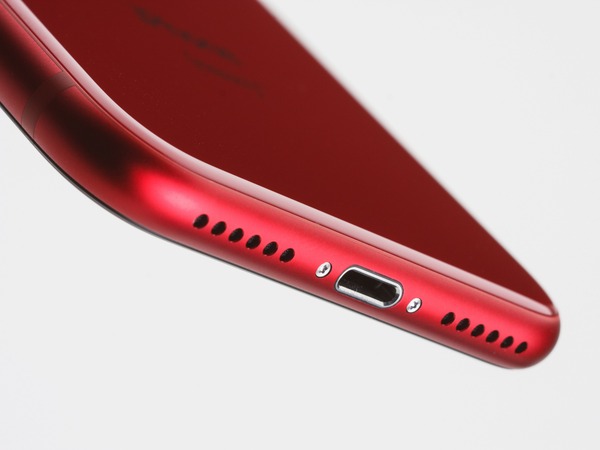 ASCII.jp：赤いだけのiPhone 8 (RED)が即買いしたくなるワケ