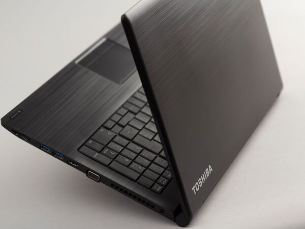 ASCII.jp：確かな使い心地のよさ、使ってわかる東芝15.6型ノートPCの魅力