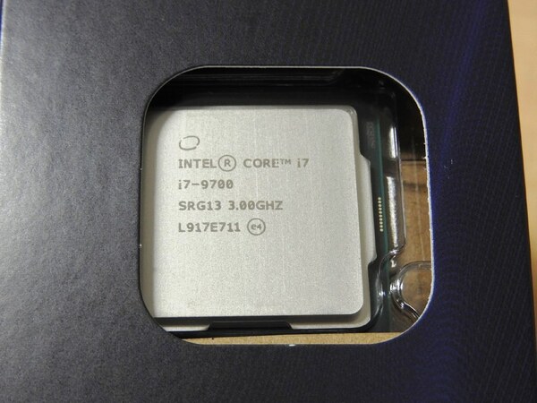 ASCII.jp：GPU機能内蔵でTDP65Wのインテル「Core i7-9700」が入荷