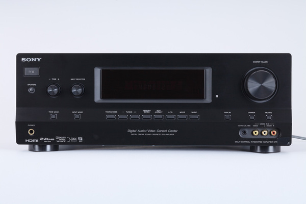 ASCII.jp：3D BRAVIAと組み合わせたい！ ソニー「STR-DH710」 (1/4)