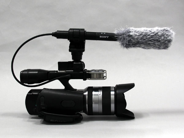 ASCII.jp：ソニー「ハンディカム NEX-VG10」速攻レビュー (2/5)