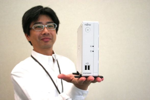 ASCII.jp：これは小さい！富士通、法人向けデスクトップ「ESPRIMO」