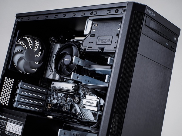 ASCII.jp：グラボなしPCの星、Ryzen 7 8700G搭載PCはフルHDでゲーム