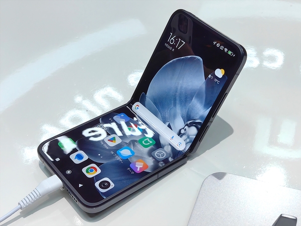 ASCII.jp：シャオミ、縦折りスマホ「Xiaomi MIX Flip」をグローバル