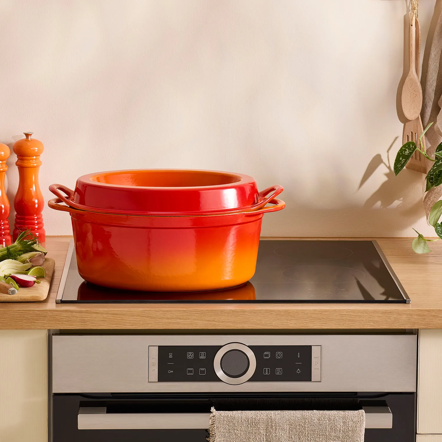 Le Creuset Traditional Oval Doufeu, 7.25 qt. | Sur La Table