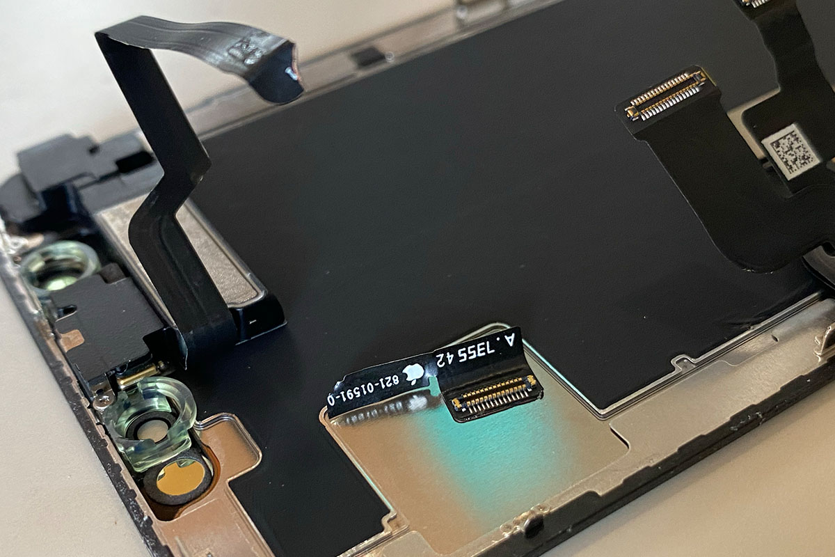 iPhone X Face IDケーブル断線しない画面修理交換のコツ | APPLEMAC