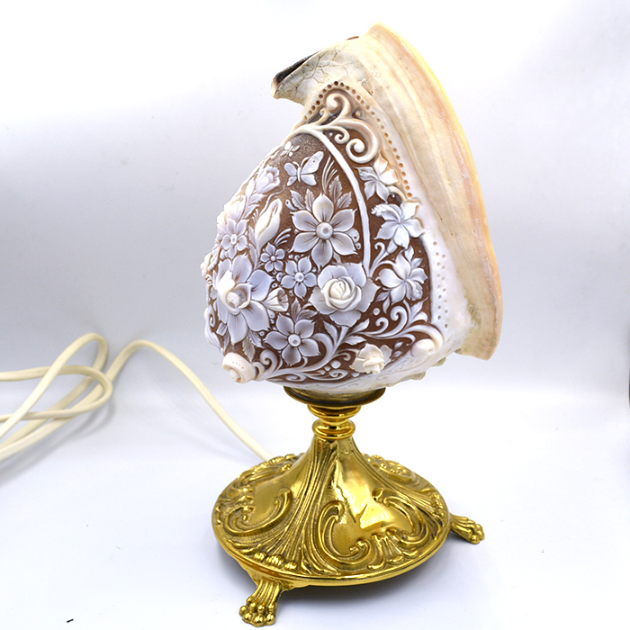 カメオ彫刻家ロマーノ氏彫刻のカメオランプ製品をご紹介