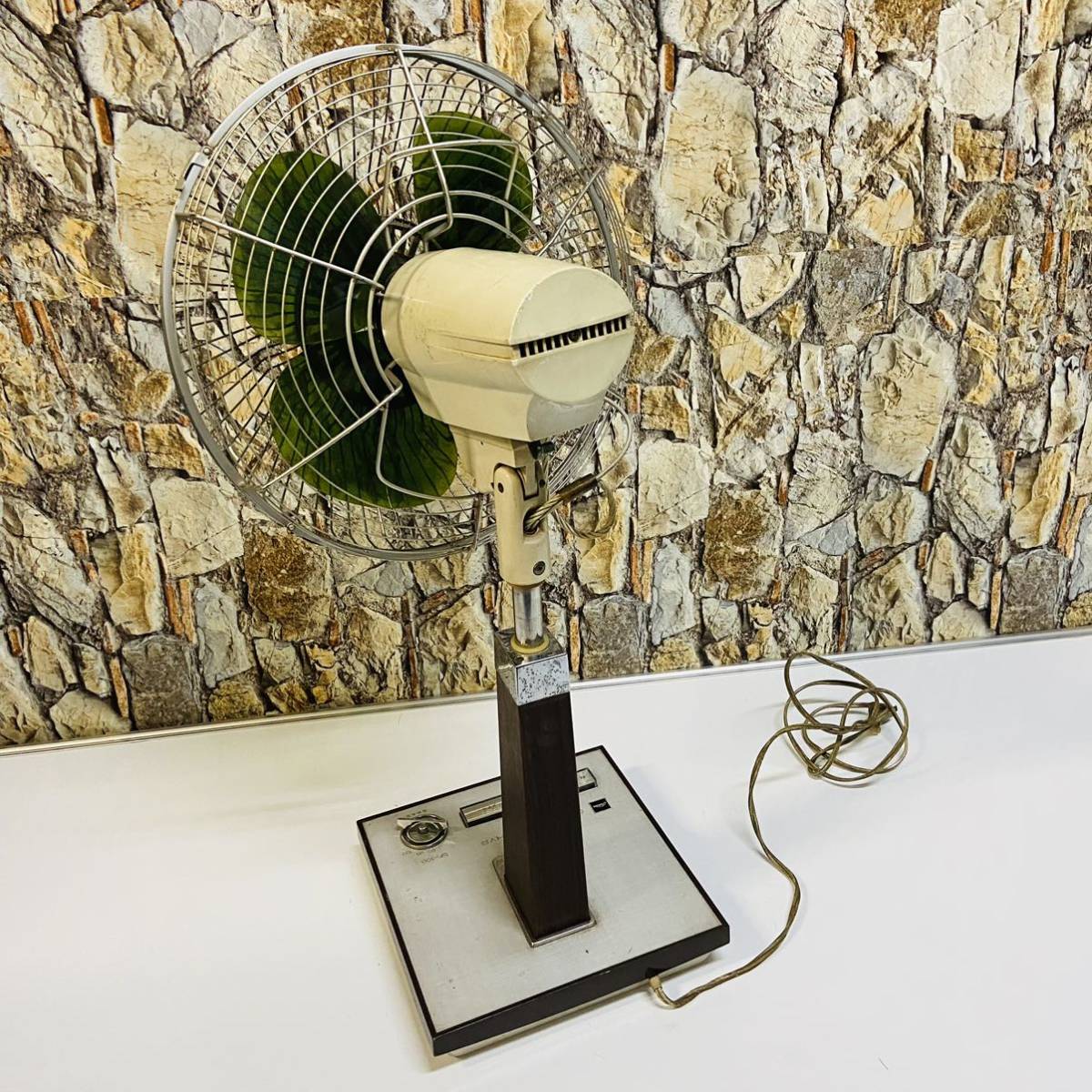 東芝 TOSHIBA CRYSTAL ZEPHYR SF-30G 昭和レトロ 扇風機 動作確認済