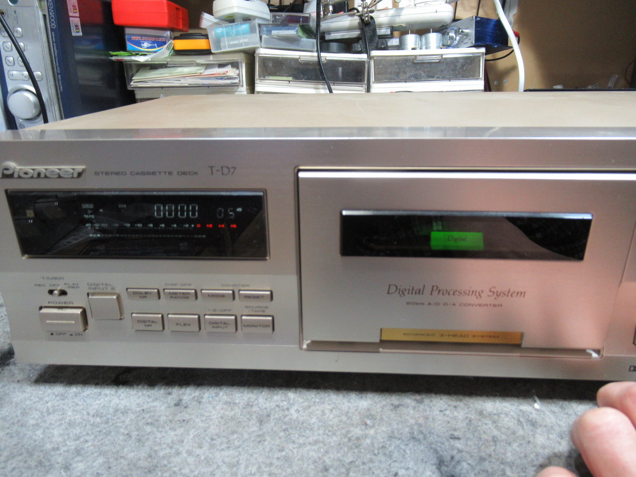 PIONEER T-D7 ピニオンギヤ割れ/ディスプレイ輝度低下 – Audiolife