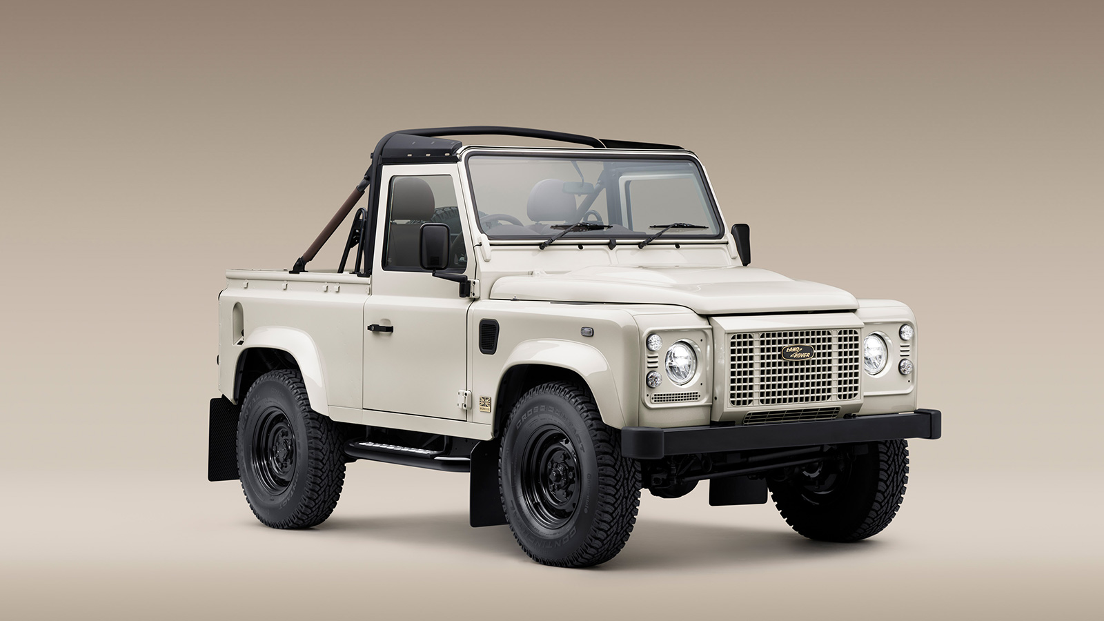 初代「ディフェンダー」に〝室町〟の名を採用した特別仕様車「WORKS V8