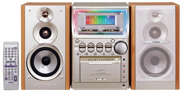 ビクター、レインボーイルミネーション採用のダブルMDミニコンポ