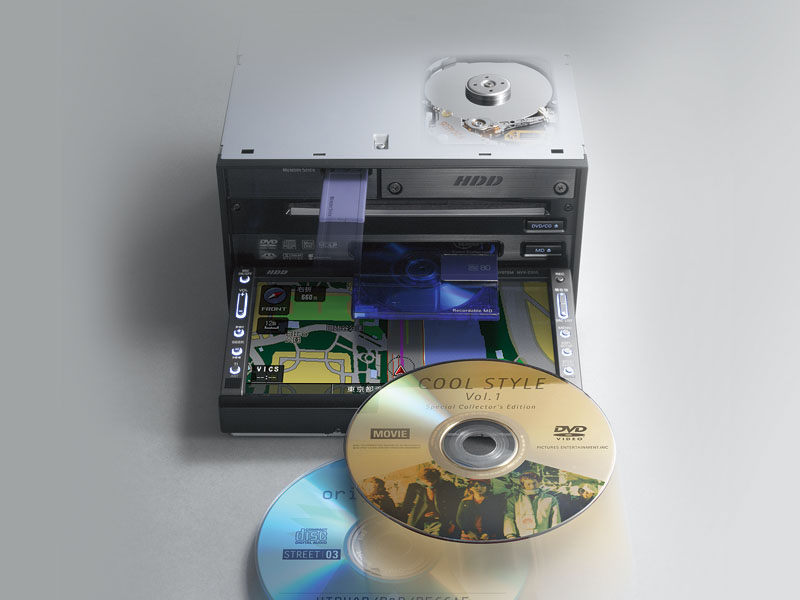 ソニー、PCとUSB接続可能なHDDナビ「XYZ」に新モデル