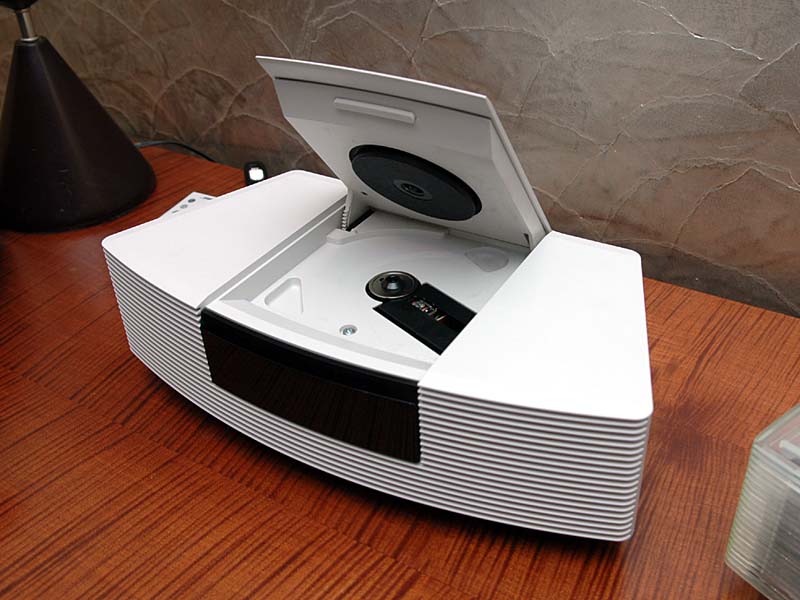 ボーズ、「WaveRadio」を超える「Wave Music System」