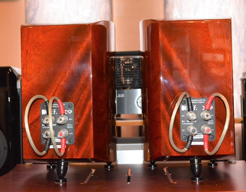 販売終了： 中古品：KEF XQ10 Maho ブックシェルフスピーカー 中古品