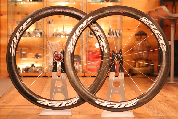 抜群の空力性能を誇るZIPP（ジップ）404 Firecrest ファイアクレスト