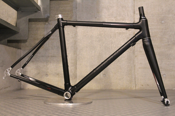 究極の『しなり』を提案する新進気鋭のメーカー。 GRAPHITE DESIGN