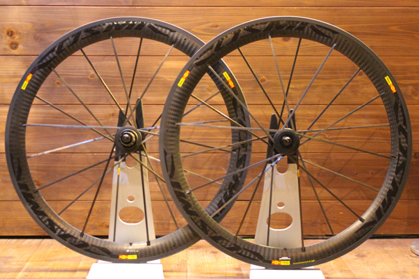 カーボンスポーク×エグザリッドリム。MAVIC （マヴィック） COSMIC