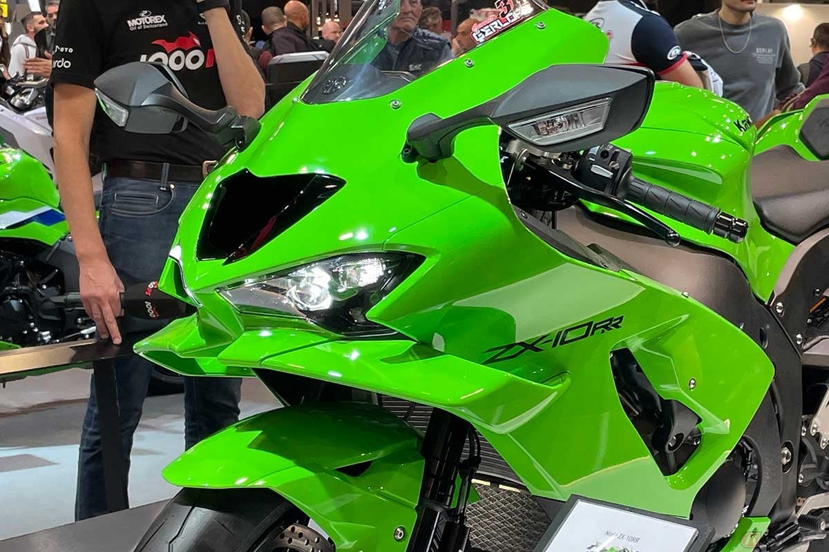 世界初公開となったカワサキ「Ninja ZX-10RR」2026年モデル SNS上では