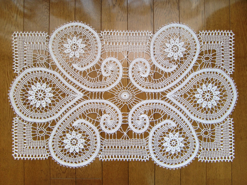 67】テーブルセンター（ブリューゲル） | rin's Treasure Box