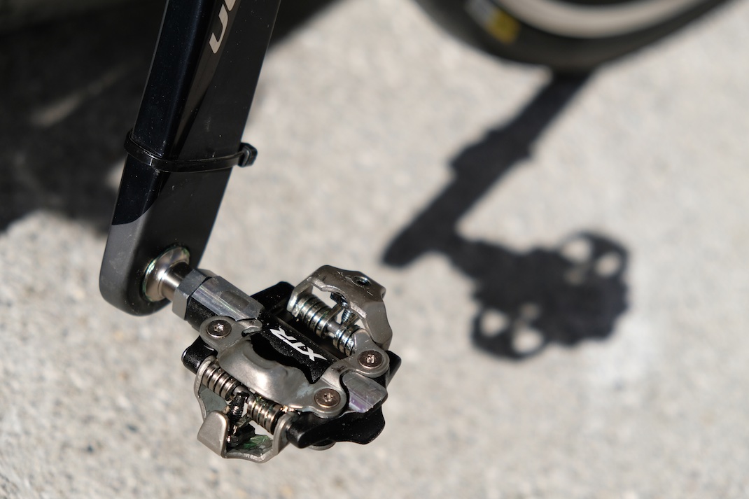 シマノXTRペダルの偽造品を買ってしまった人が正規品を買い直して違い