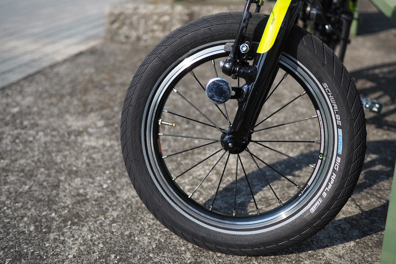 Dahon K3に極太のシュワルベ・ビッグアップル（14x2.00）をはかせて