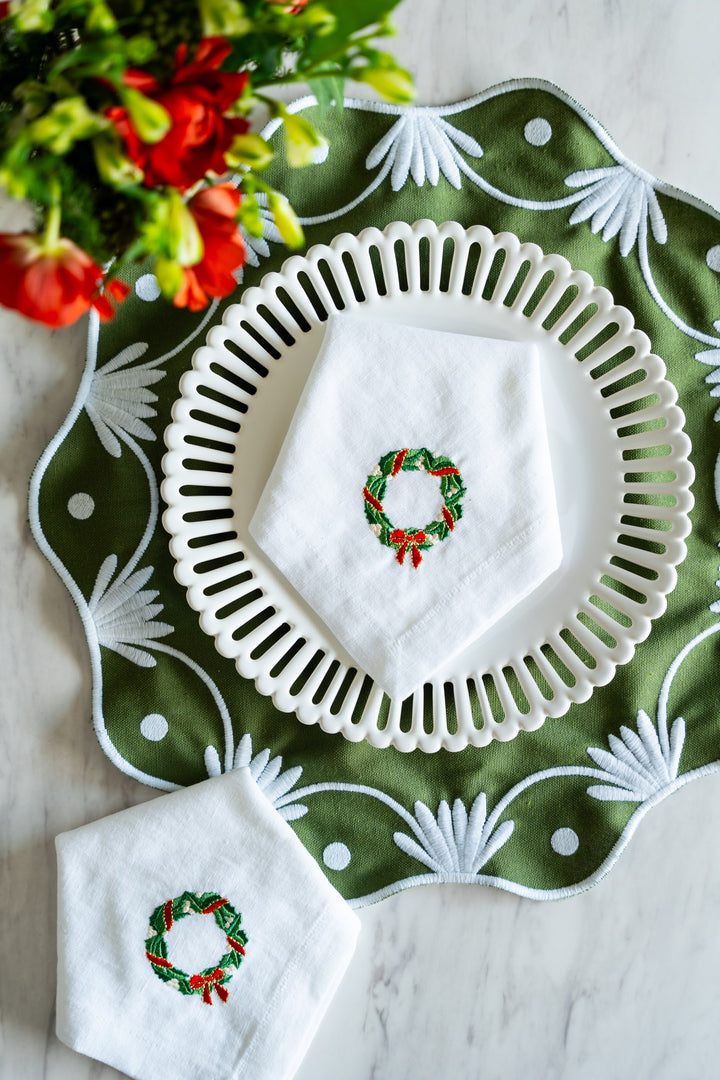 クリスマスリース 刺繍ナプキン – Blooming Home
