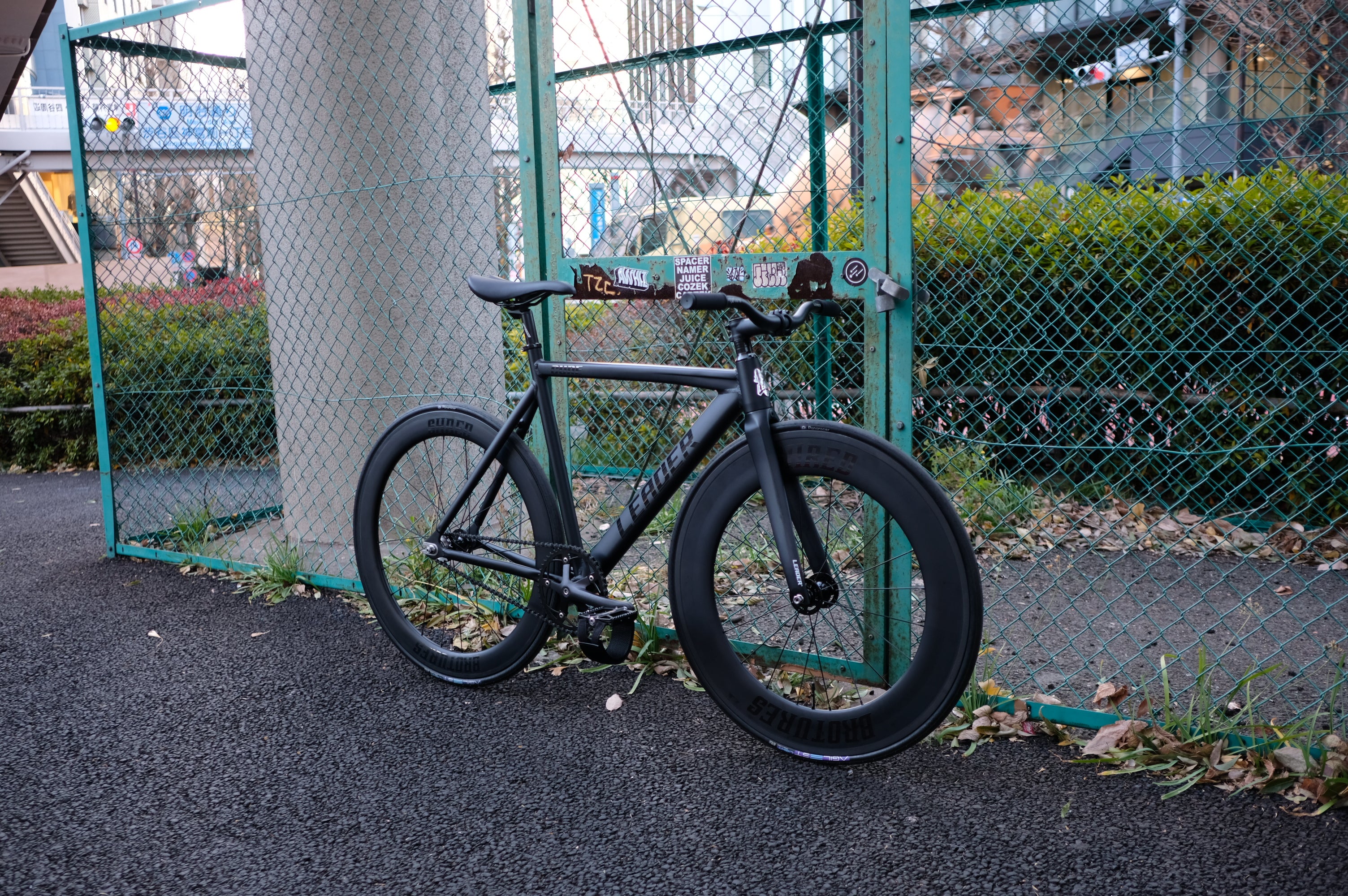 LEADER乗るなら、CUREがいんじゃない？ | ブローチャーズ - BROTURES