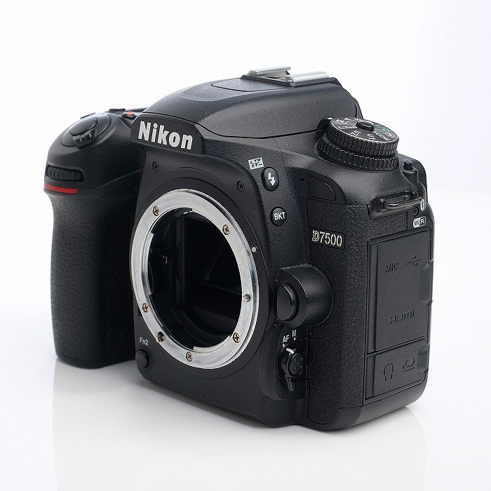 中古】(ニコン) Nikon D7500｜ナニワグループオンライン｜2221250017541