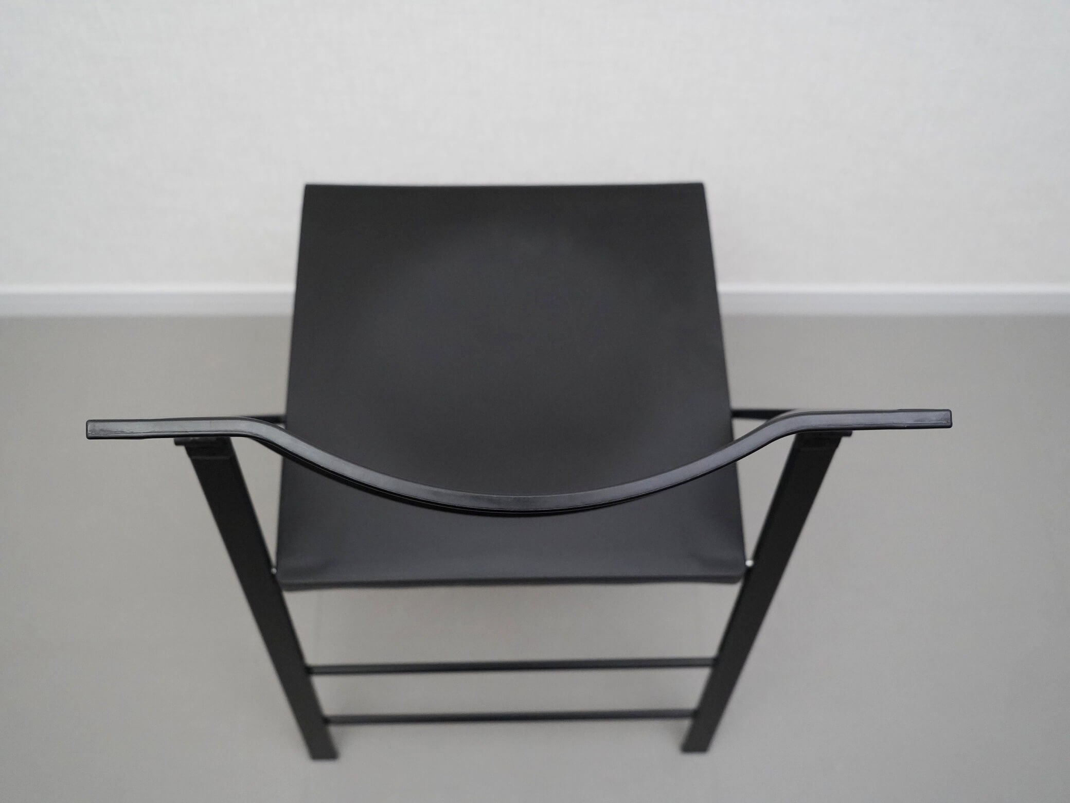 ポケットチェア ブラック アーメット ロビー・カンタルッティ 中古