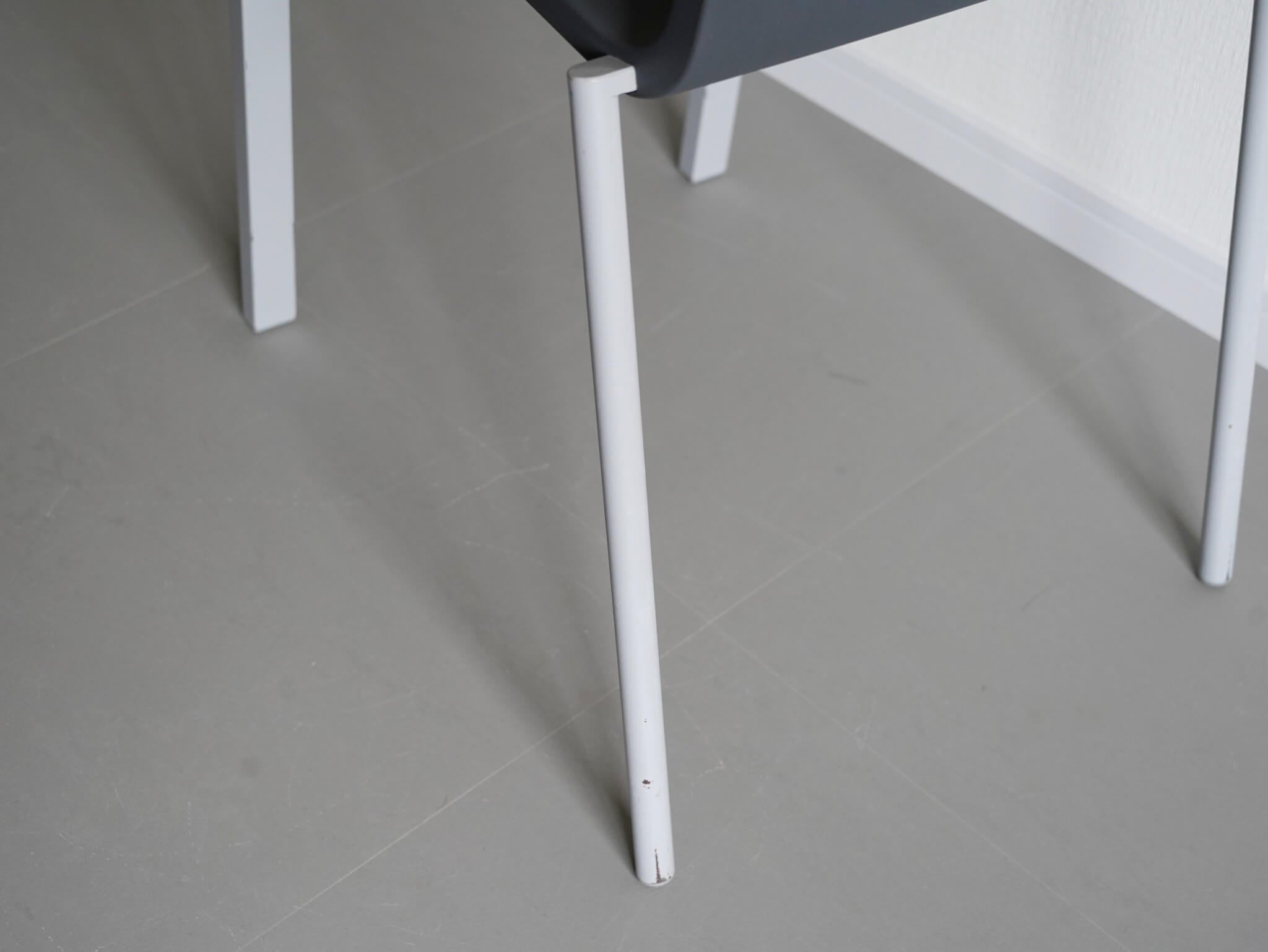 03 ゼロスリー グレー ヴィトラ マールテン・ヴァン・セーヴェレン