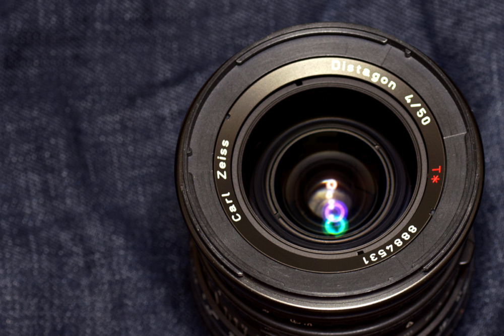 ハッセルブラッドのディスタゴンCFi50mm F4と作例 - カメラを持って