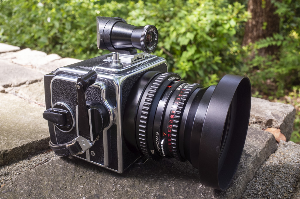 たまには大阪の街中をHasselblad SWCで撮影して歩くことにした