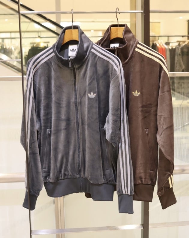 本日発売！ファイヤーバードベロア トラックトップ&パンツ｜ビームス