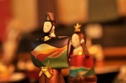 二代目 戸畑茂四郎 箱雛 博多人形作家 茂四郎人形　立雛人形 戸畑茂四郎 博多人形 『釈迦如来坐像』 | 東京書芸館公式通販ウェブ